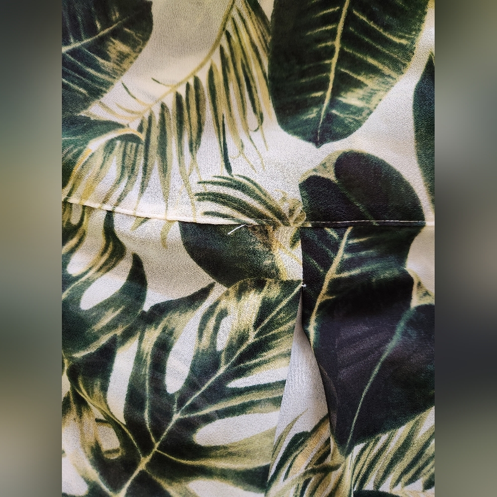 H&M Tropical Blouse - Picture 5 of 5